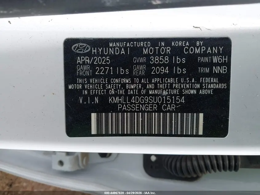 2025 HYUNDAI ELANTRA SE