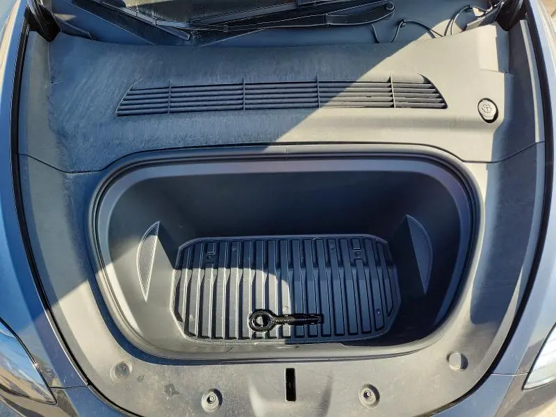 2025 TESLA MODEL Y   
