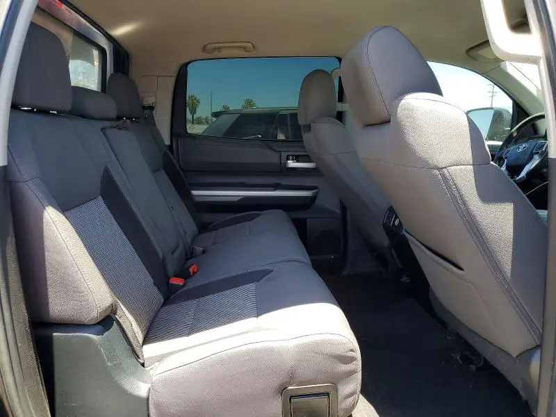 2016 TOYOTA TUNDRA SR5  