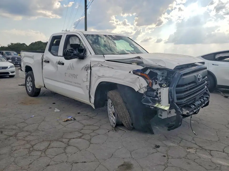 2025 TOYOTA TUNDRA SR  