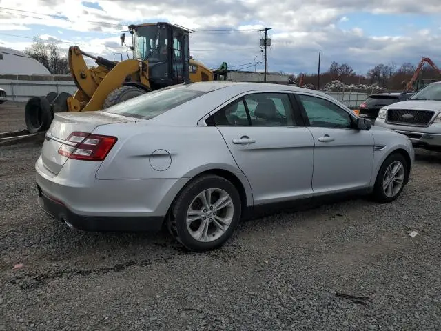 2015 FORD TAURUS SE  