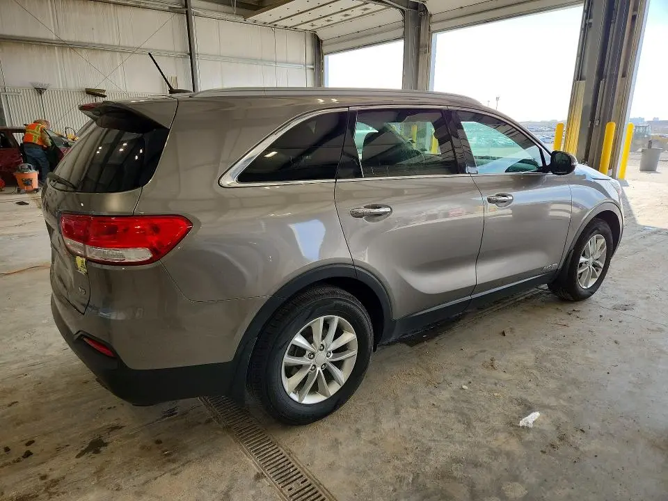 2016 KIA SORENTO LX V6  
