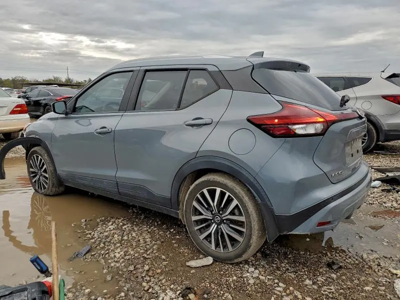 2021 NISSAN KICKS SV  