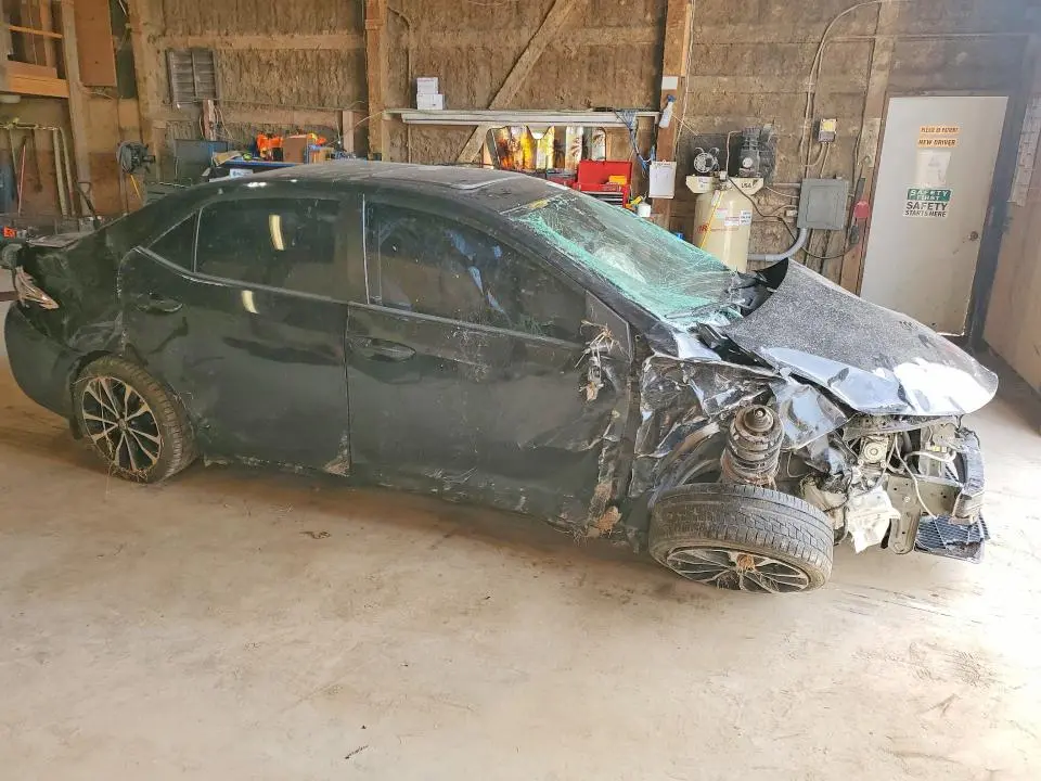 2017 TOYOTA COROLLA XSE  
