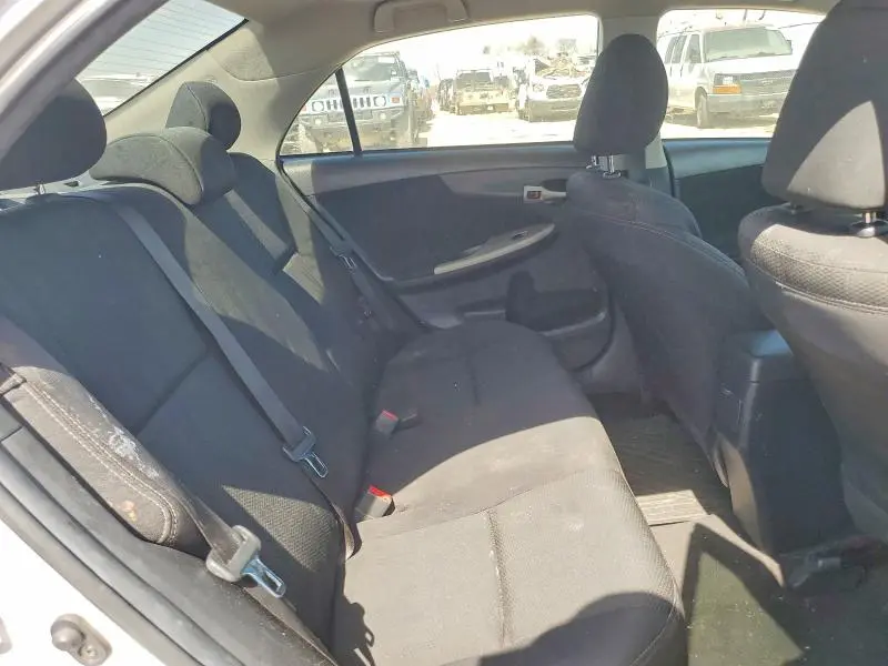 2013 TOYOTA COROLLA S  