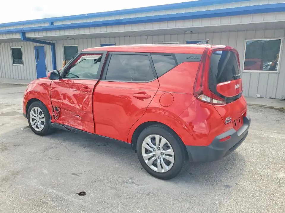 2022 KIA SOUL LX  