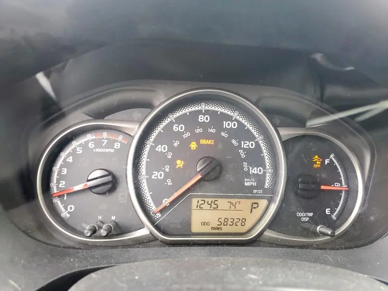 2017 TOYOTA YARIS L  