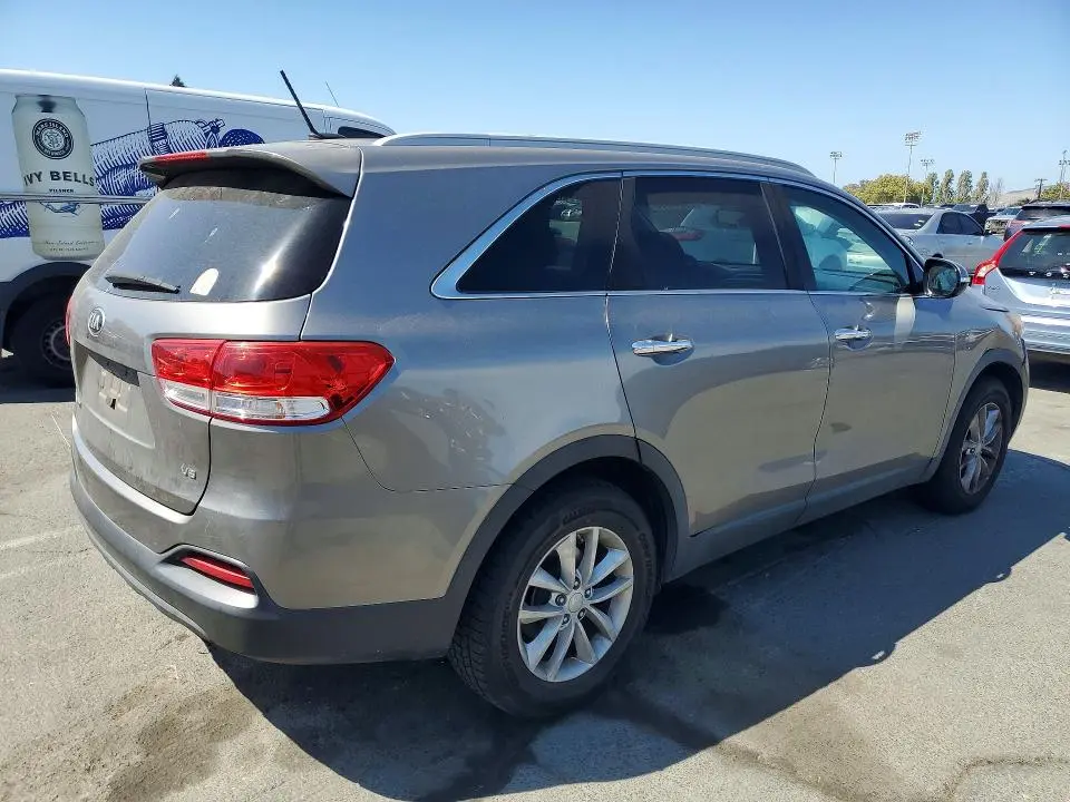 2017 KIA SORENTO LX V6  