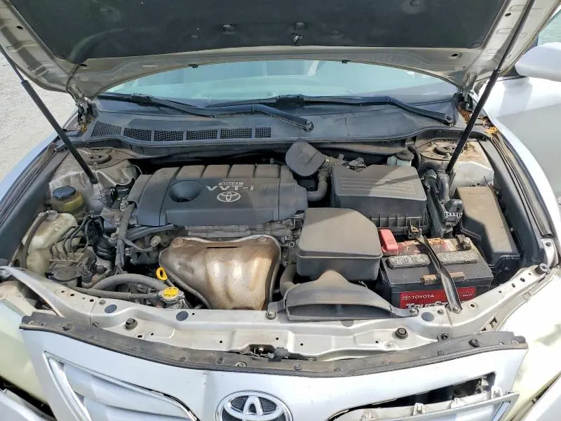 2010 TOYOTA CAMRY LE  