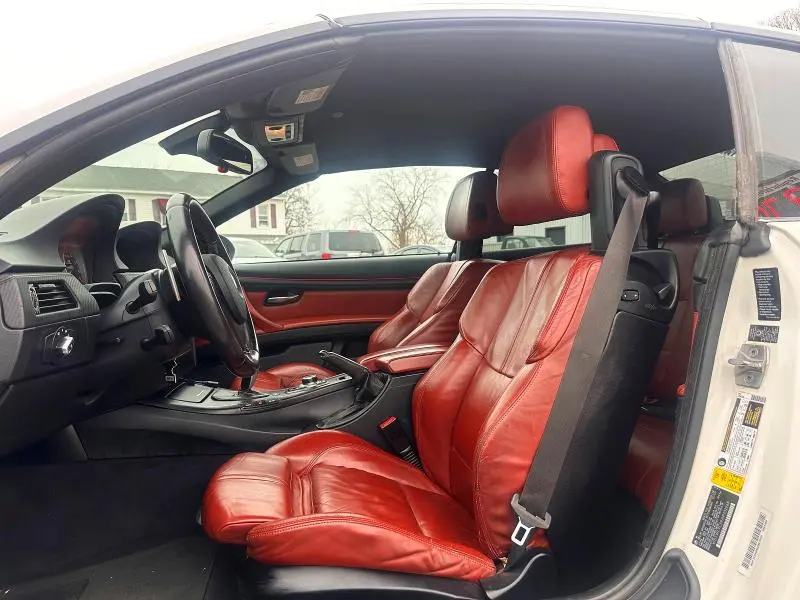 2010 BMW M3   