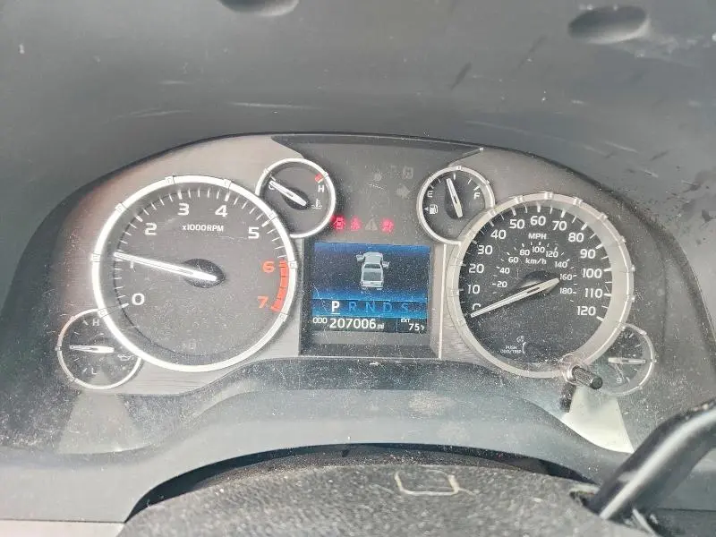 2016 TOYOTA TUNDRA SR5  
