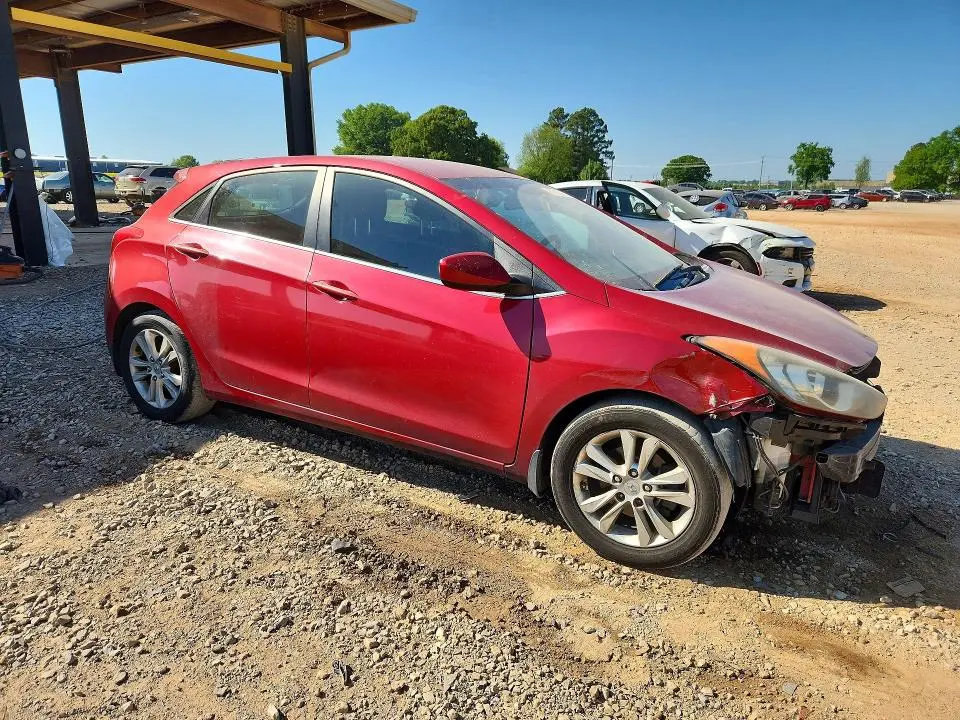 2016 HYUNDAI ELANTRA GT BASE  