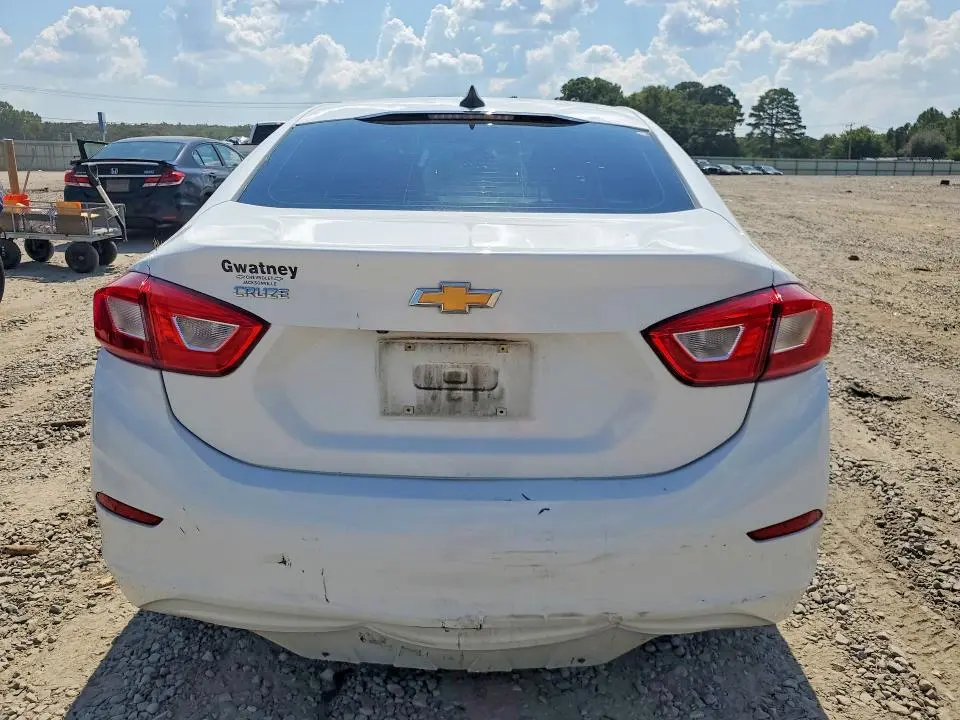 2018 CHEVROLET CRUZE LS  