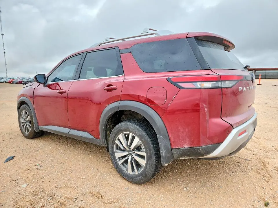 2025 NISSAN PATHFINDER SL  