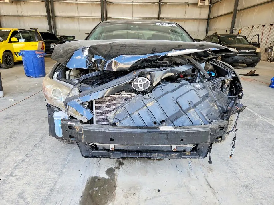 2010 TOYOTA CAMRY SE  