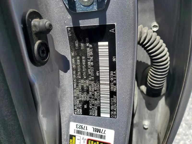 2018 TOYOTA SEQUOIA SR5  