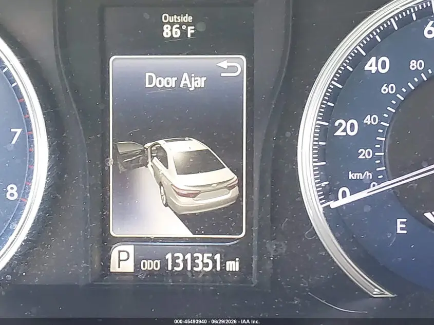 2016 TOYOTA CAMRY LE