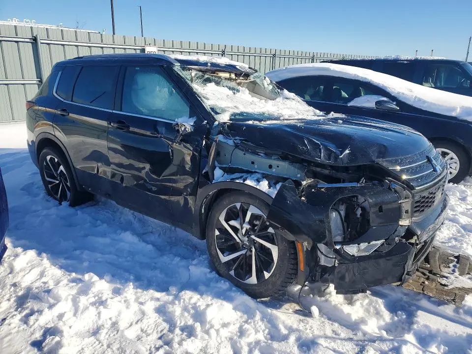 2023 MITSUBISHI OUTLANDER SE  