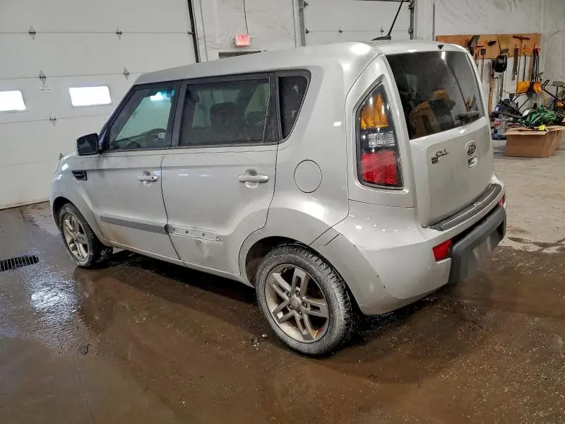 2011 KIA SOUL +  