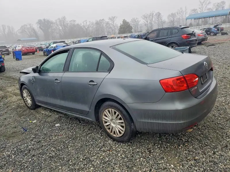 2013 VOLKSWAGEN JETTA BASE  