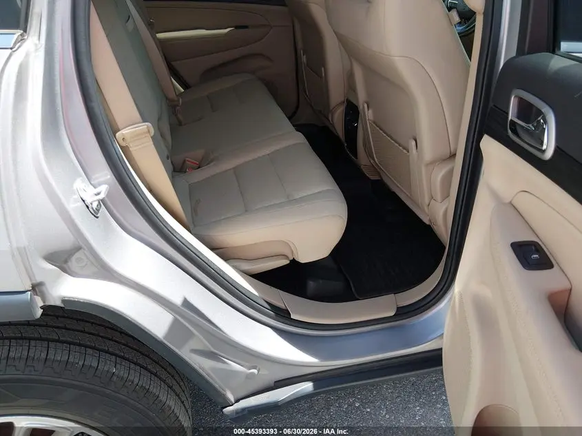 2019 JEEP GRAND CHEROKEE LAREDO E 4X4