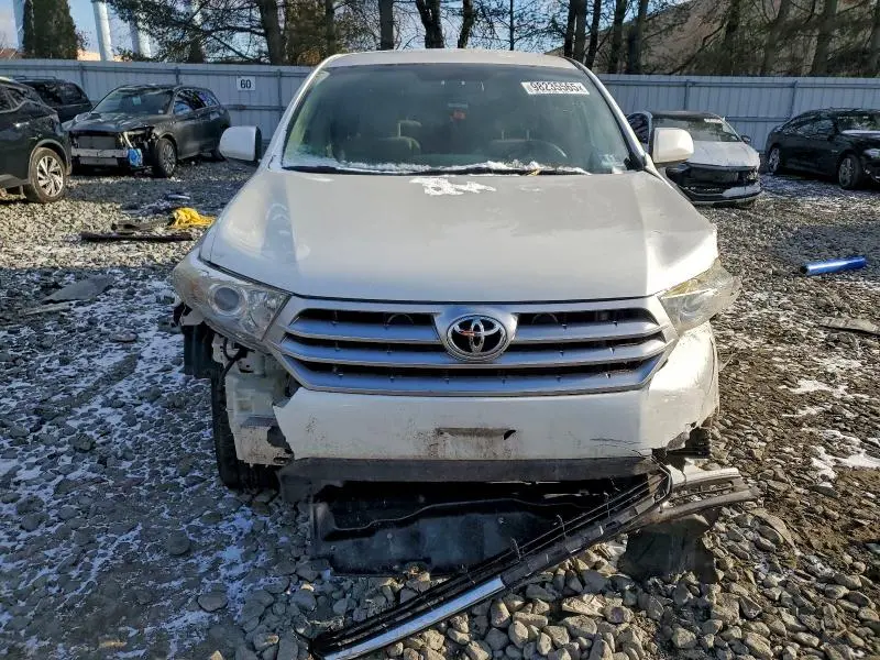 2013 TOYOTA HIGHLANDER BASE  