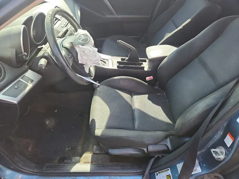 2011 MAZDA 3 I  