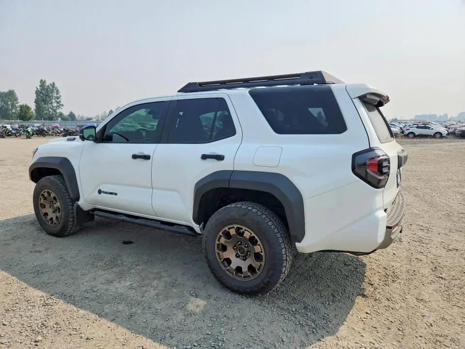 2025 TOYOTA 4RUNNER TRAILHUNTER HV  