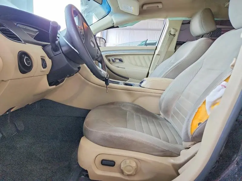 2013 FORD TAURUS SE  