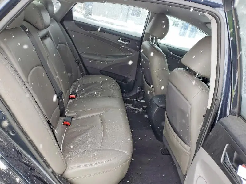 2011 HYUNDAI SONATA SE  