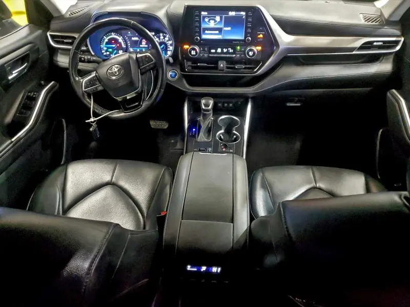 2021 TOYOTA HIGHLANDER HYBRID XLE  