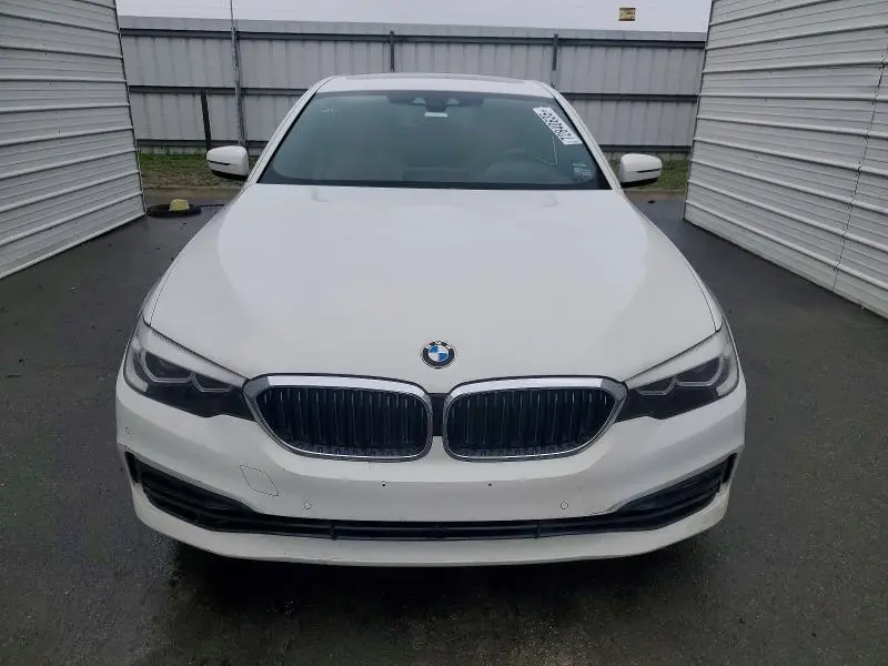 2018 BMW 530E   