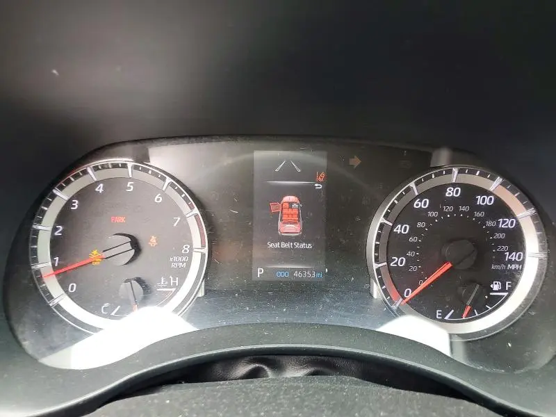 2021 TOYOTA HIGHLANDER LE  