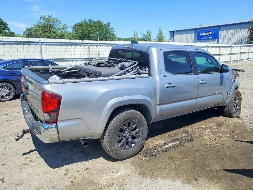 2020 TOYOTA TACOMA SR5 V6  
