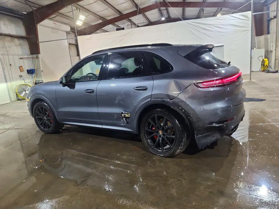 2026 PORSCHE CAYENNE S  