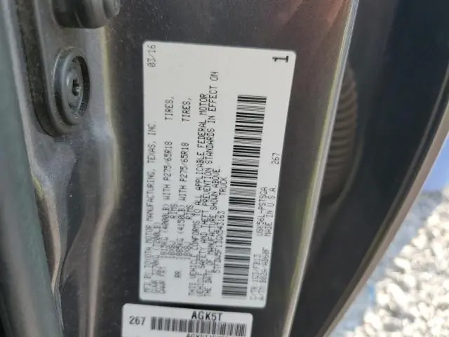 2016 TOYOTA TUNDRA CREWMAX SR5  