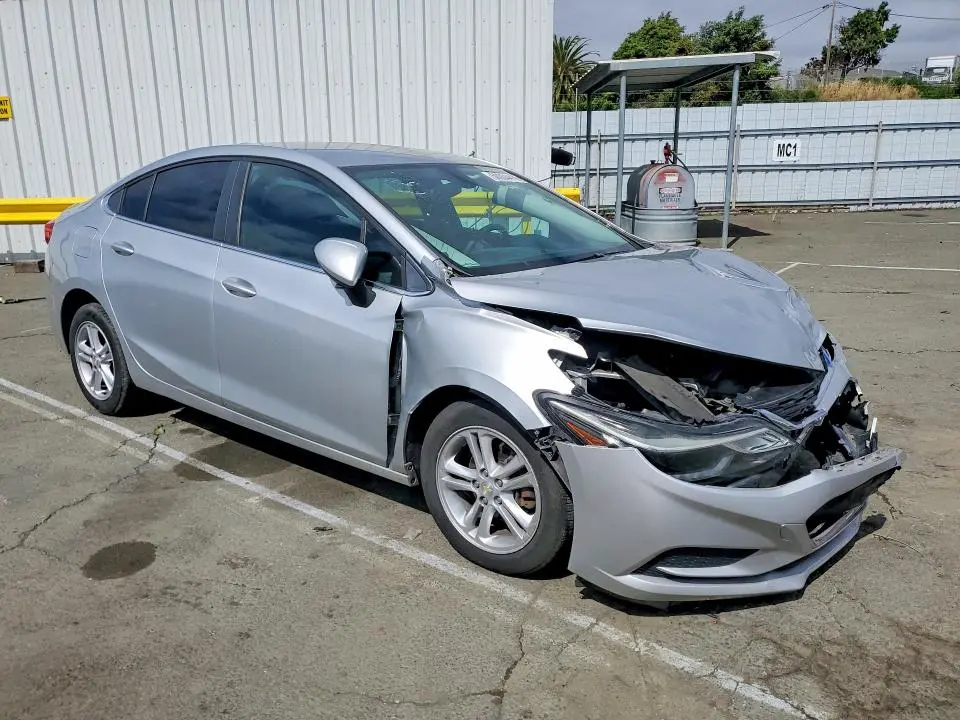 2016 CHEVROLET CRUZE LT  