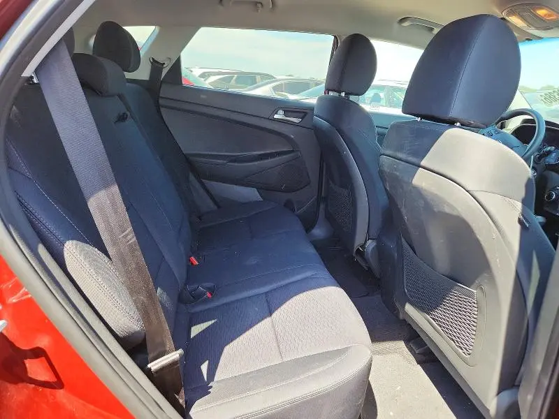 2020 HYUNDAI TUCSON SE  