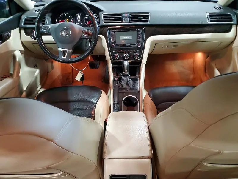 2015 VOLKSWAGEN PASSAT SEL  