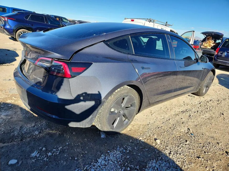 2022 TESLA MODEL 3   