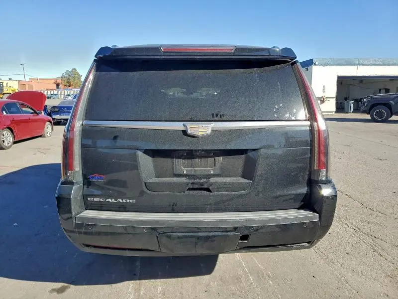 2017 CADILLAC ESCALADE ESV LUXURY  