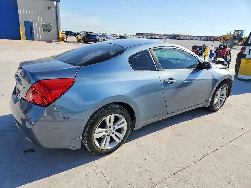2010 NISSAN ALTIMA S  