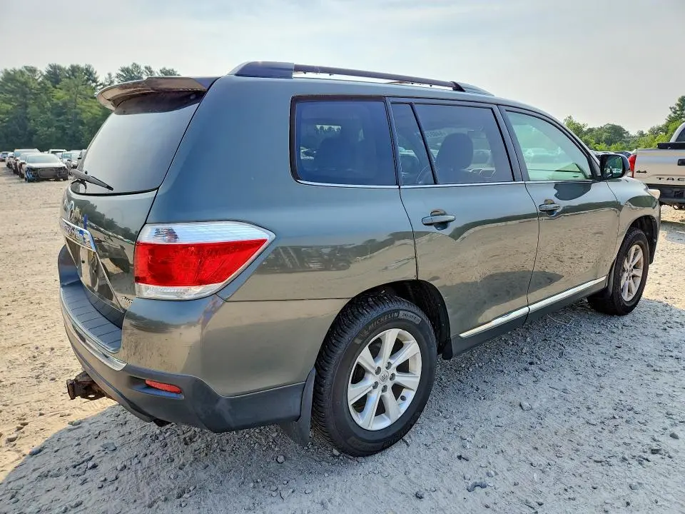 2012 TOYOTA HIGHLANDER BASE  