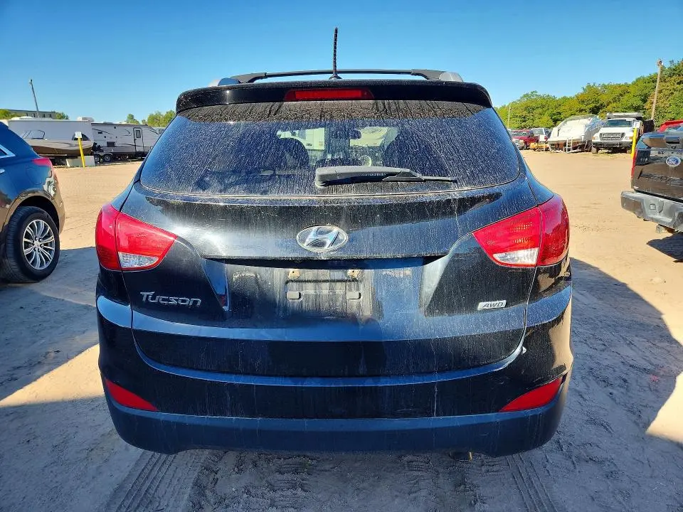 2015 HYUNDAI TUCSON SE  