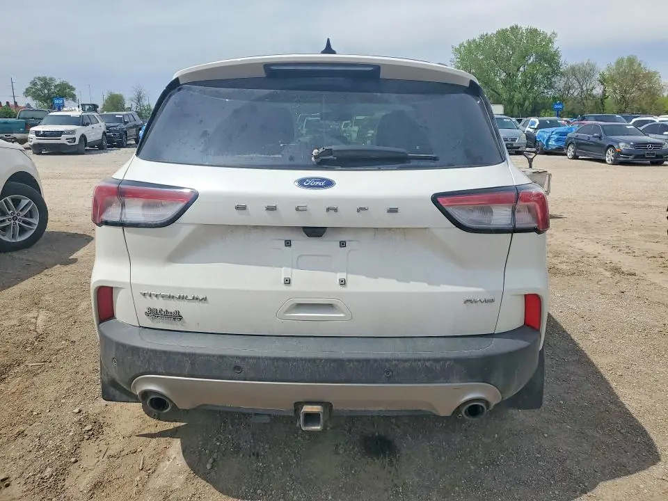 2022 FORD ESCAPE TITANIUM  