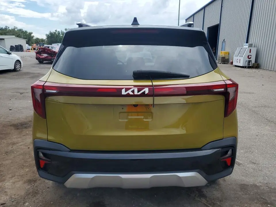 2024 KIA SELTOS S  