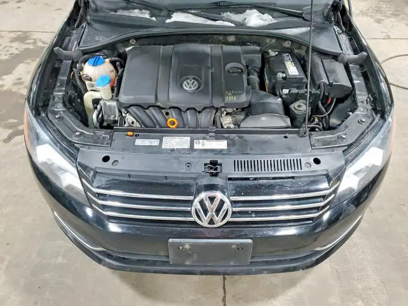 2012 VOLKSWAGEN PASSAT SE  