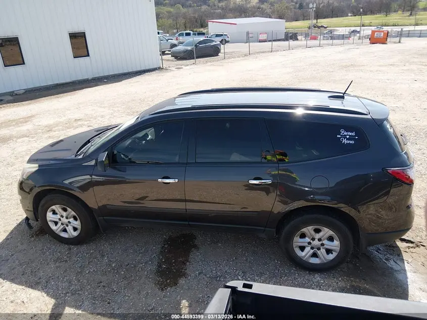 2016 CHEVROLET TRAVERSE LS