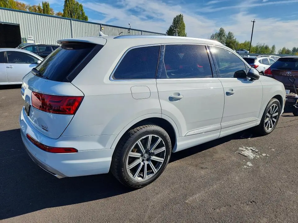 2017 AUDI Q7 PREMIUM PLUS  