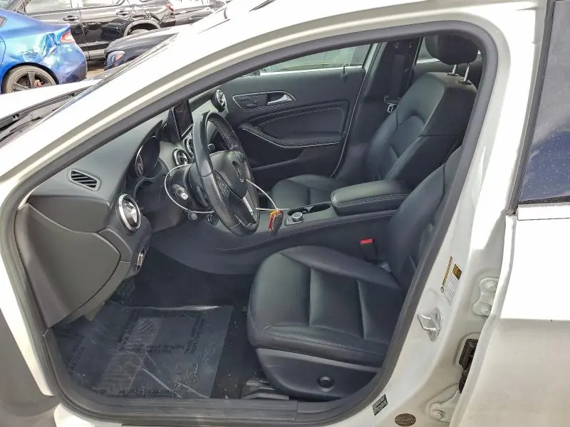 2015 MERCEDES-BENZ GLA 250 4MATIC  